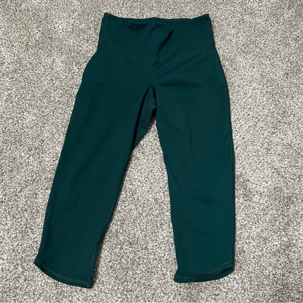 Old Navy Active Cropped Pant